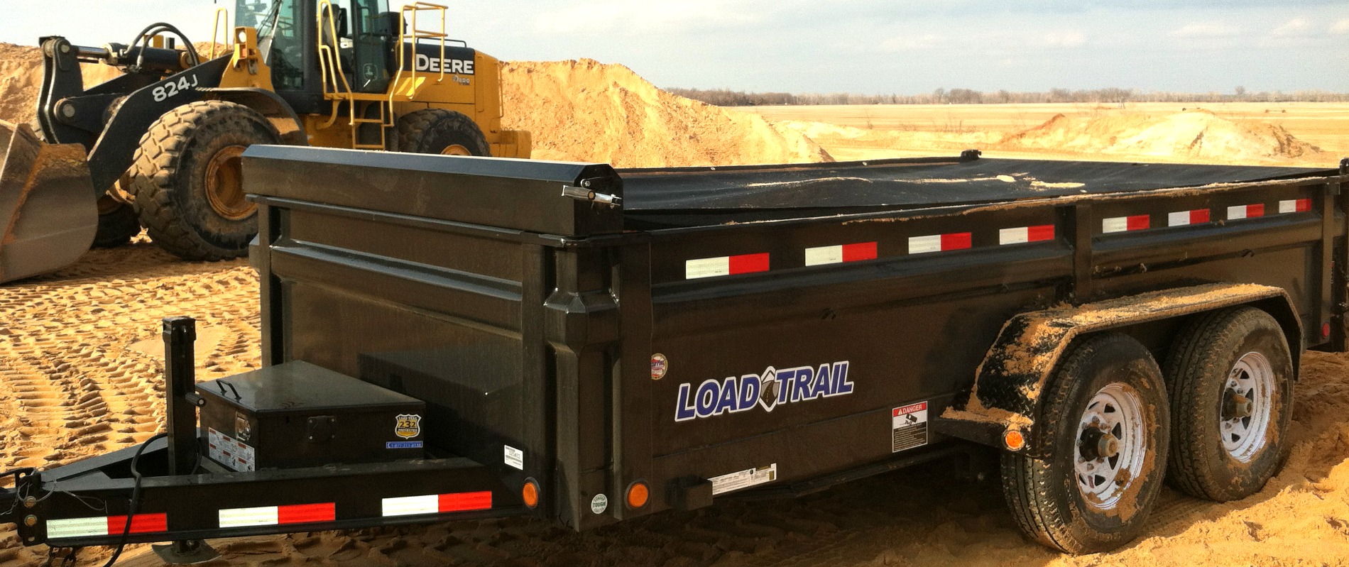 Home Diligent Trailers Your Loadtrail Dealer Serving Emporia Topeka And Burlington Kansas With Flatbed Dump Equipment Utility Trailers