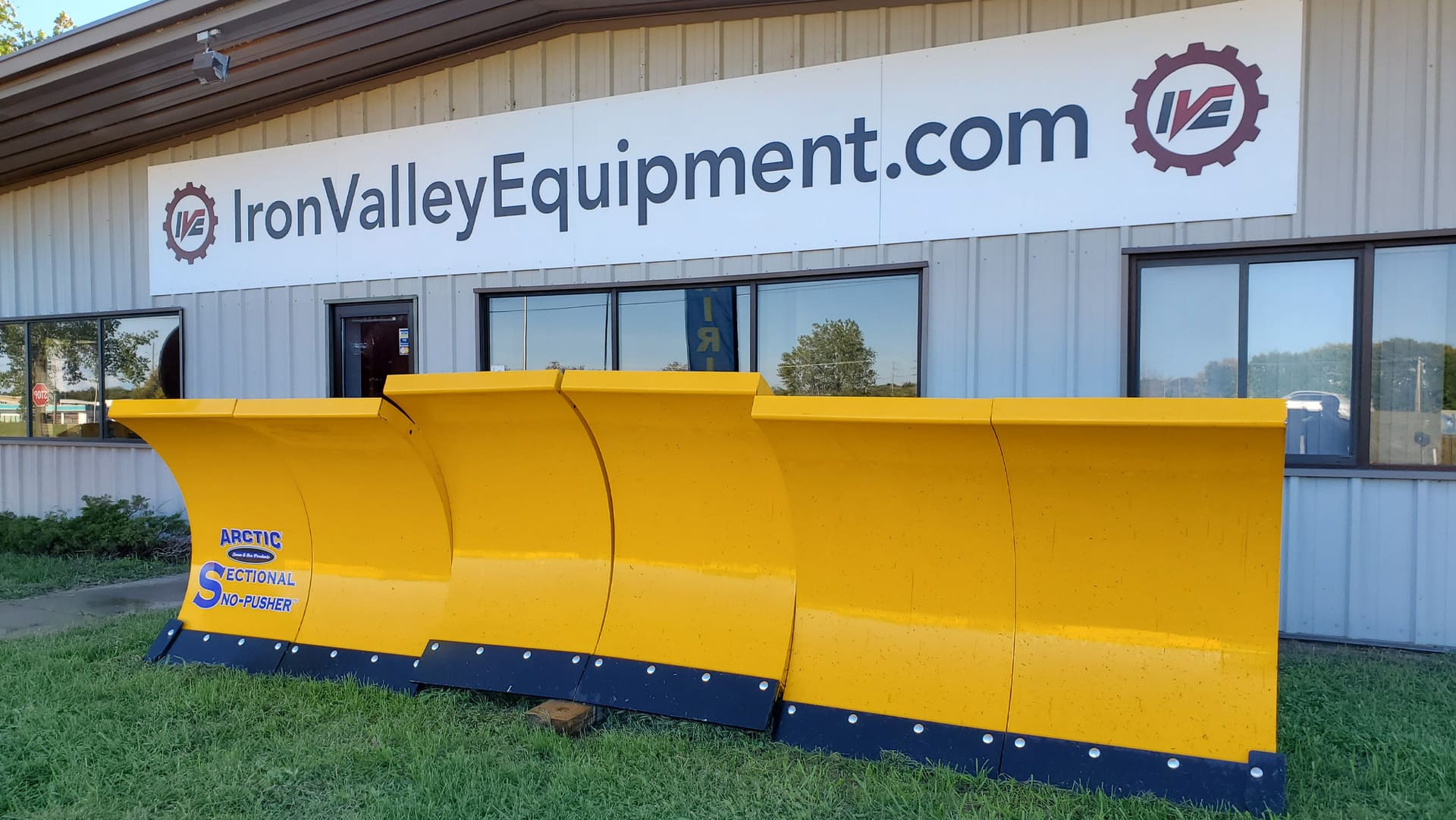 Home Iron Valley Equipment WorkReady Trucks & Equipment / Contractor & Municipal Equipment