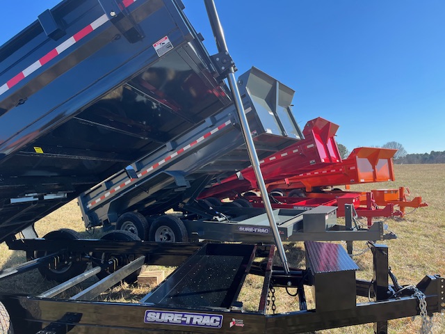 Best Dump Trailer Lift System: Scissor vs. Telescopic vs. Ram" width="640" height="480