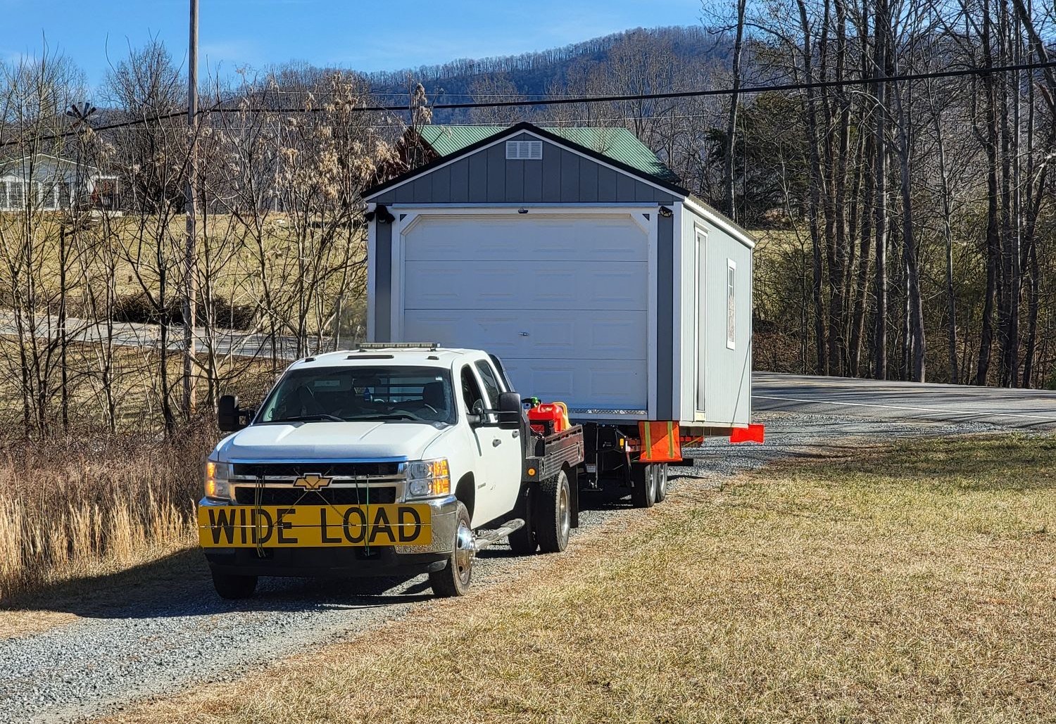 Trailer Towing Laws: Understanding Federal and State Regulations" width="830" height="569