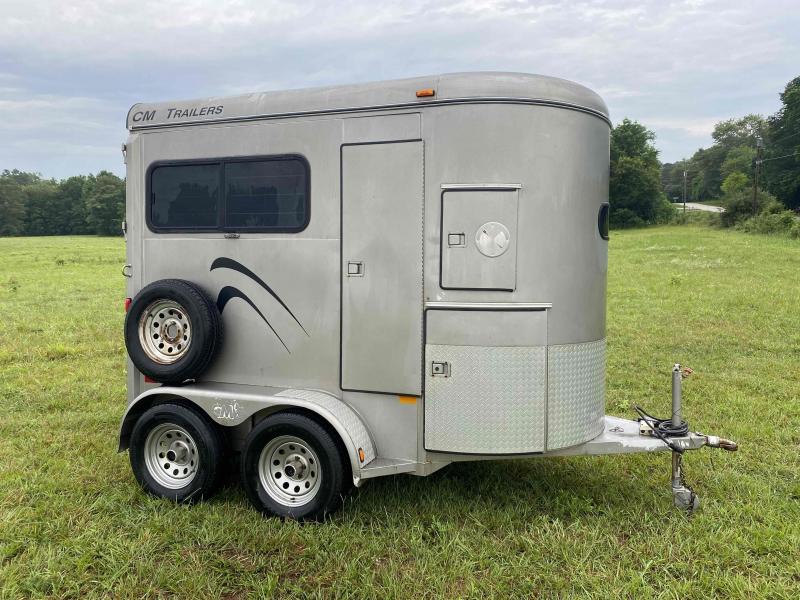 2005 small used horse trailer