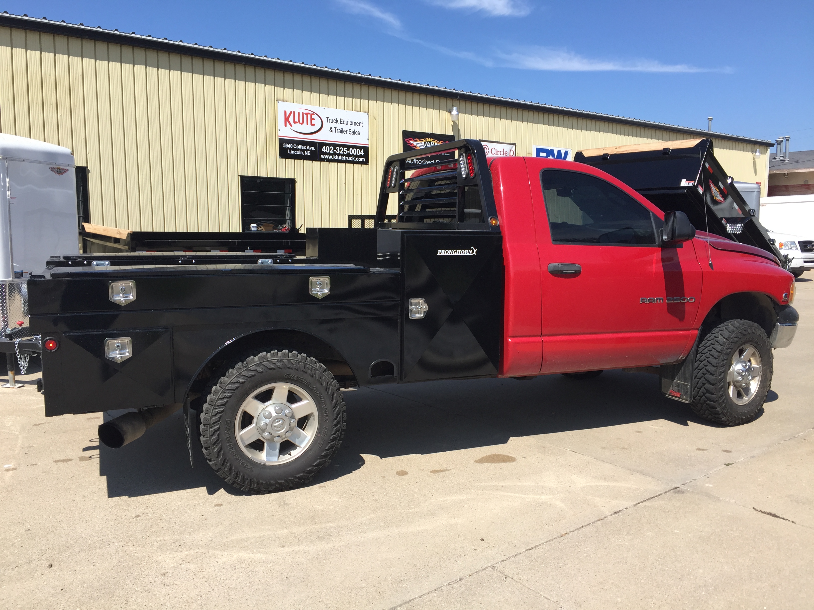 Flatbeds Klute Truck and Trailer in Bradshaw, Ceresco, and