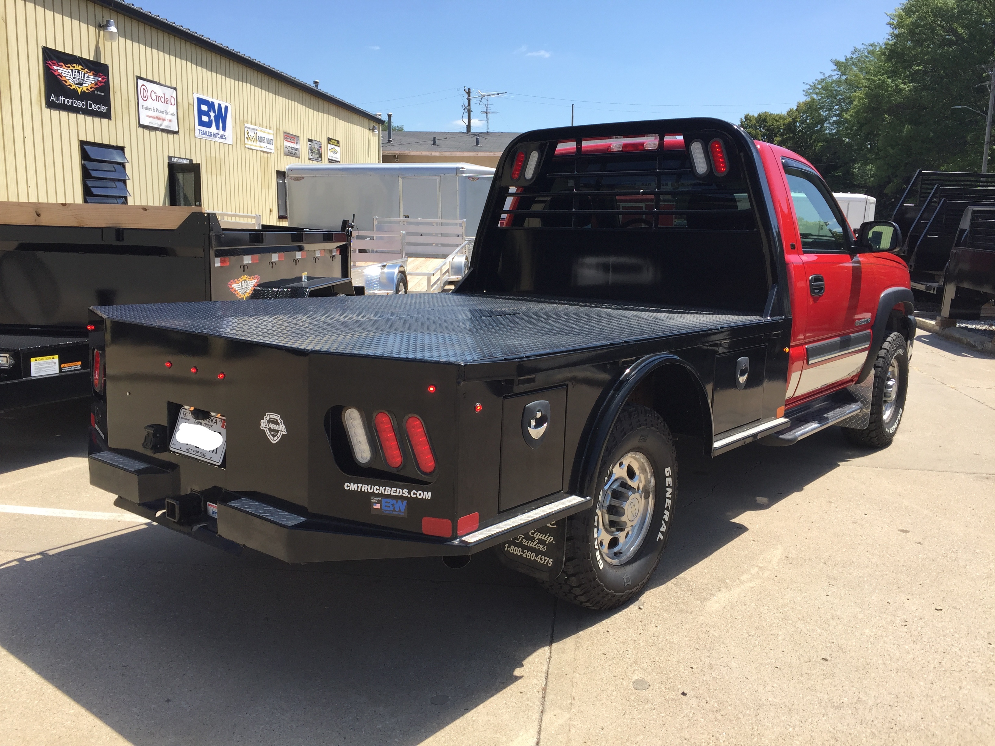 Flatbeds Klute Truck and Trailer in Bradshaw, Ceresco, and