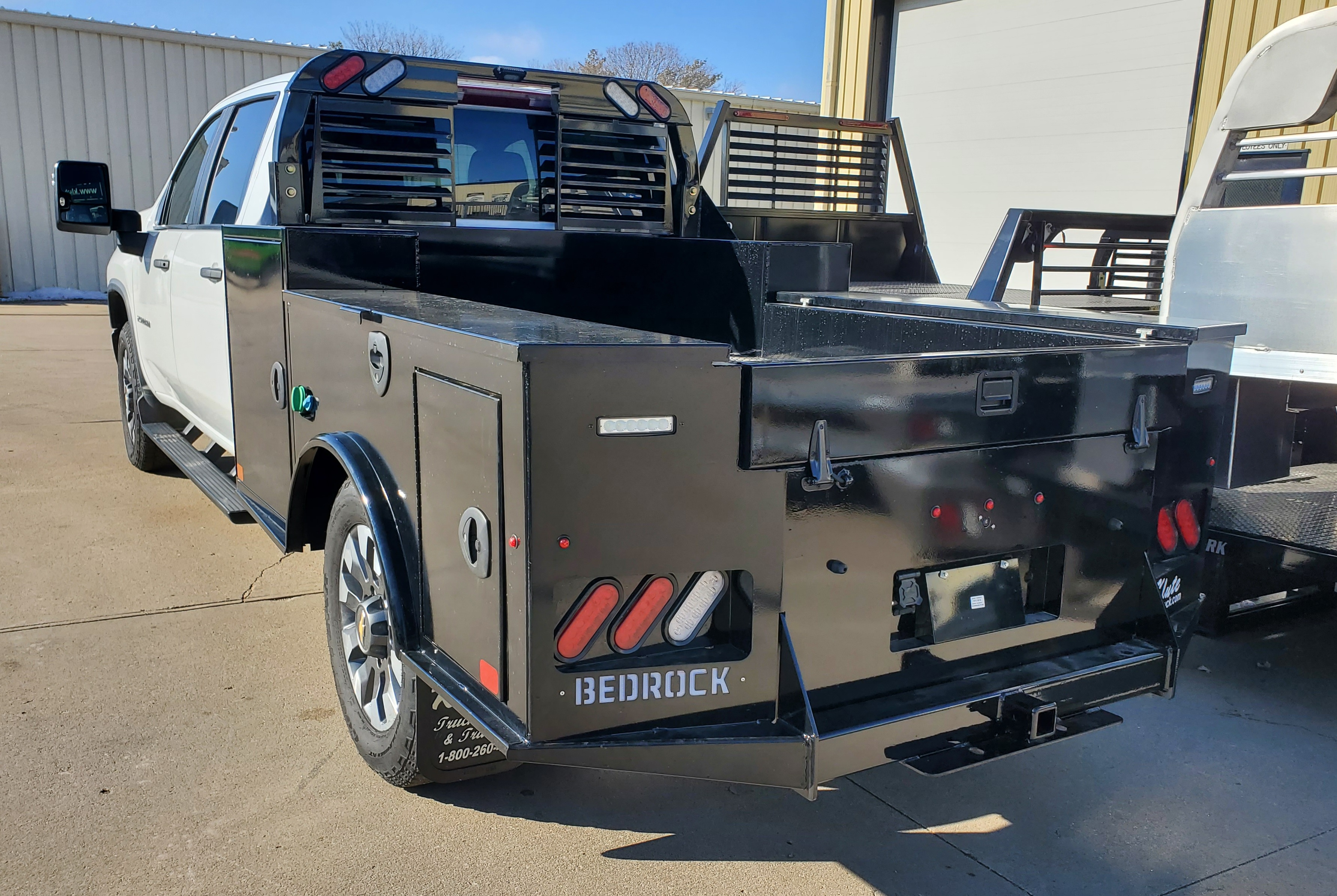 Flatbeds Klute Truck and Trailer in Bradshaw, Ceresco, and