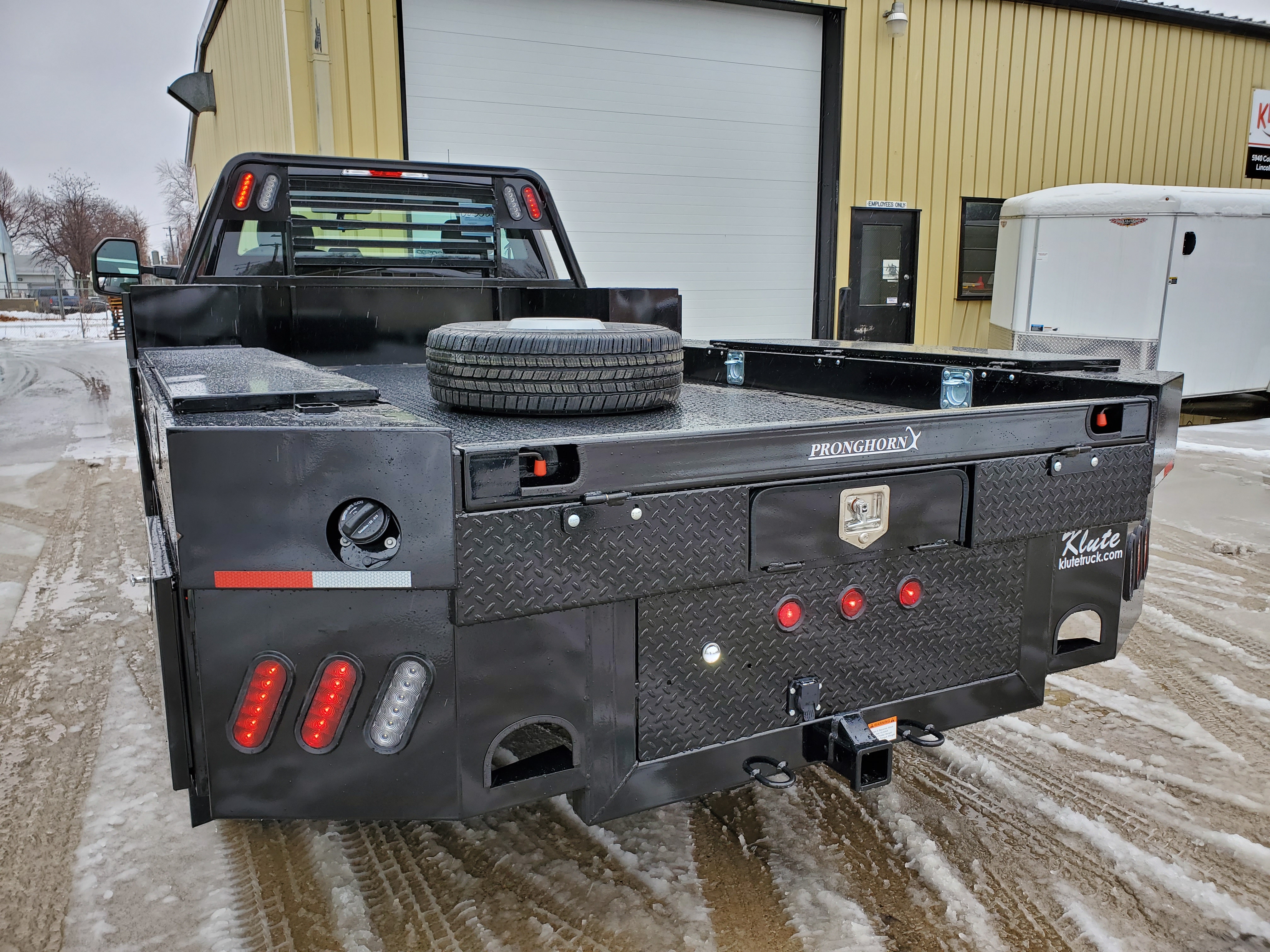 Flatbeds Klute Truck and Trailer in Bradshaw, Ceresco, and