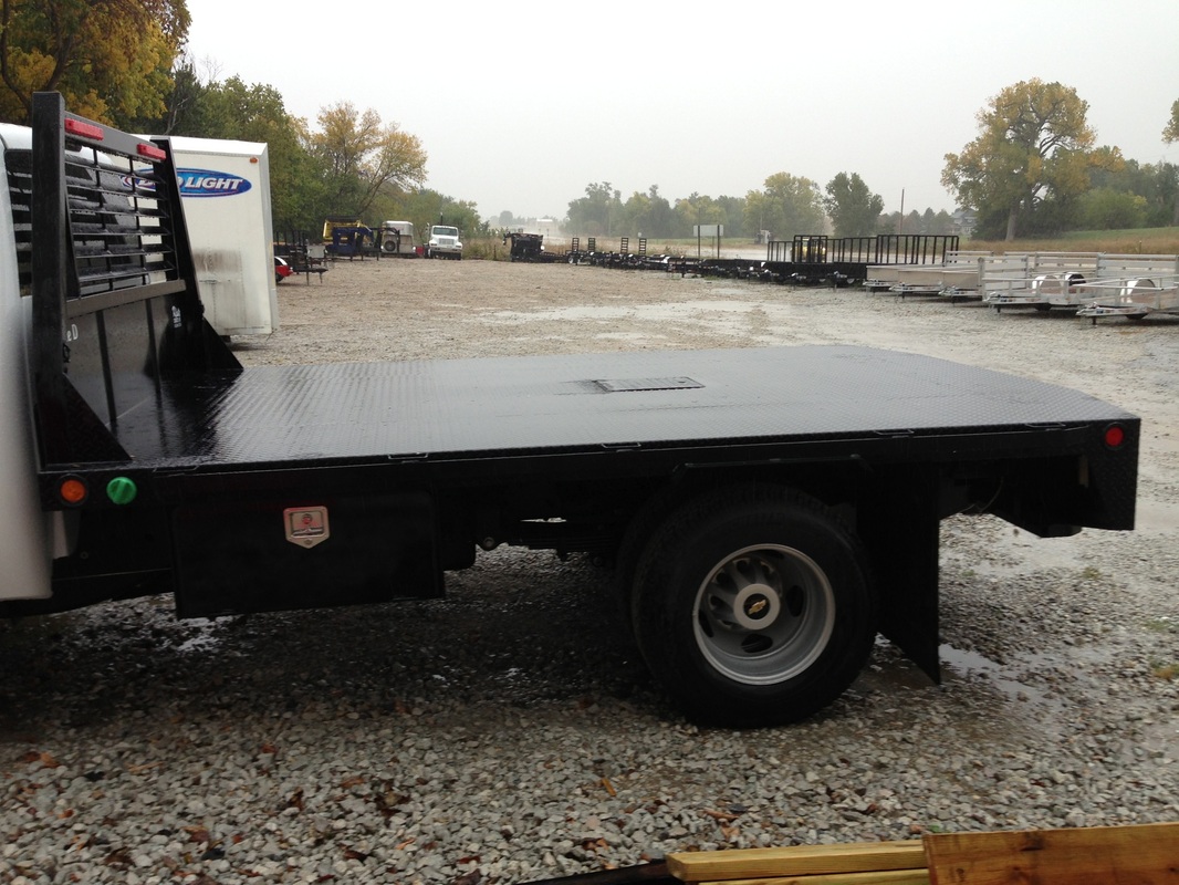 Flatbeds Klute Truck and Trailer in Bradshaw, Ceresco, and