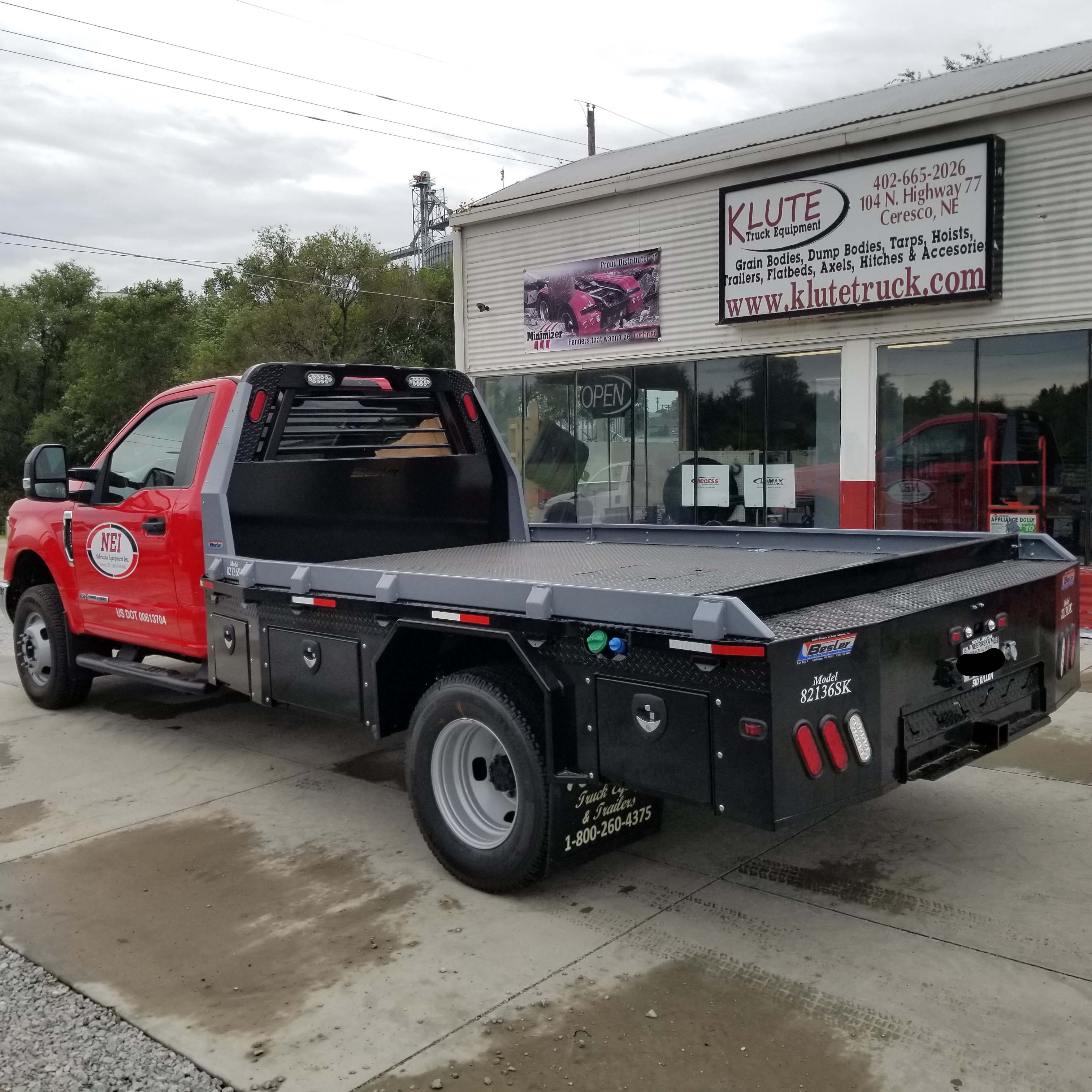 Flatbeds Klute Truck and Trailer in Bradshaw, Ceresco, and