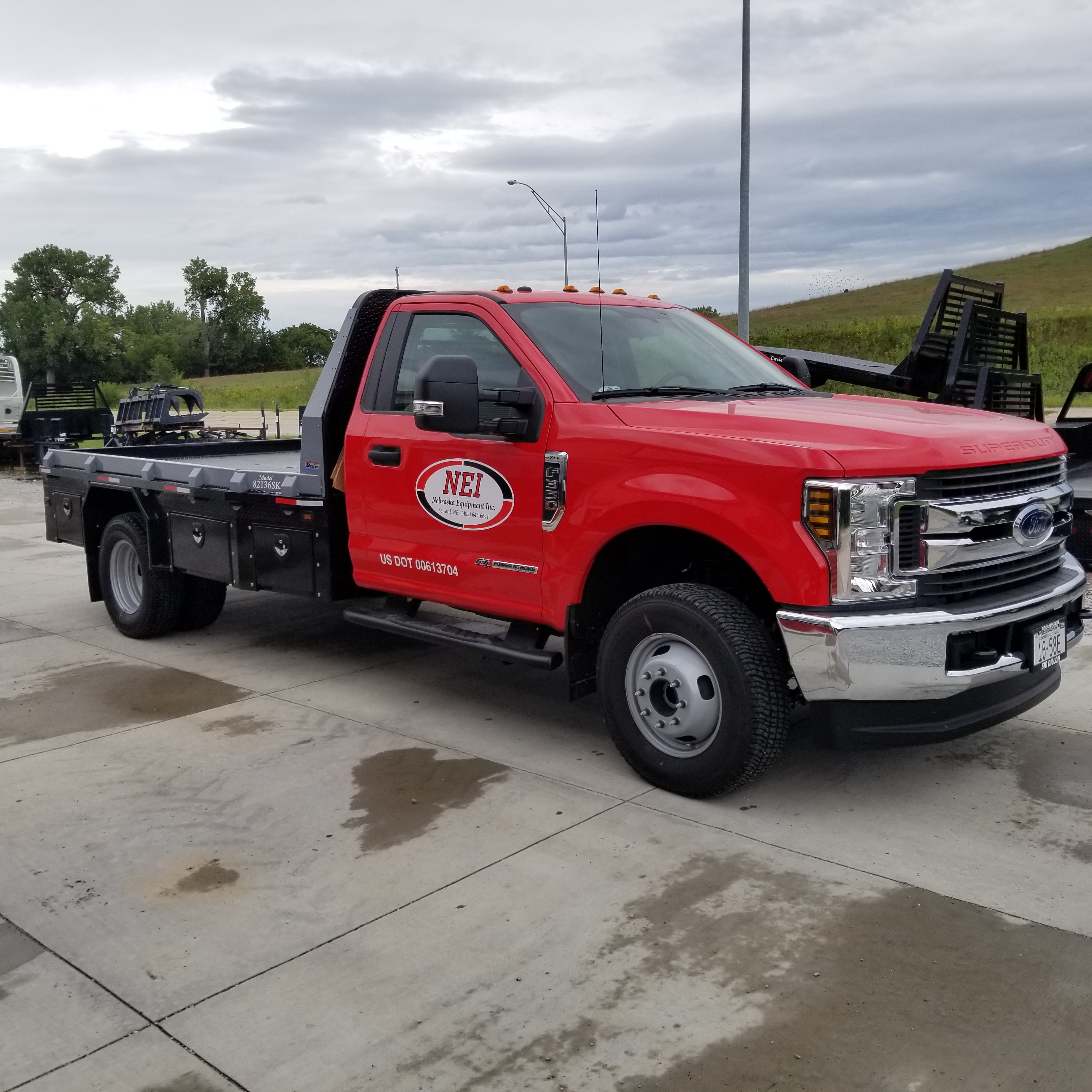 Flatbeds Klute Truck and Trailer in Bradshaw, Ceresco, and Springfield, NE Utility Dump and