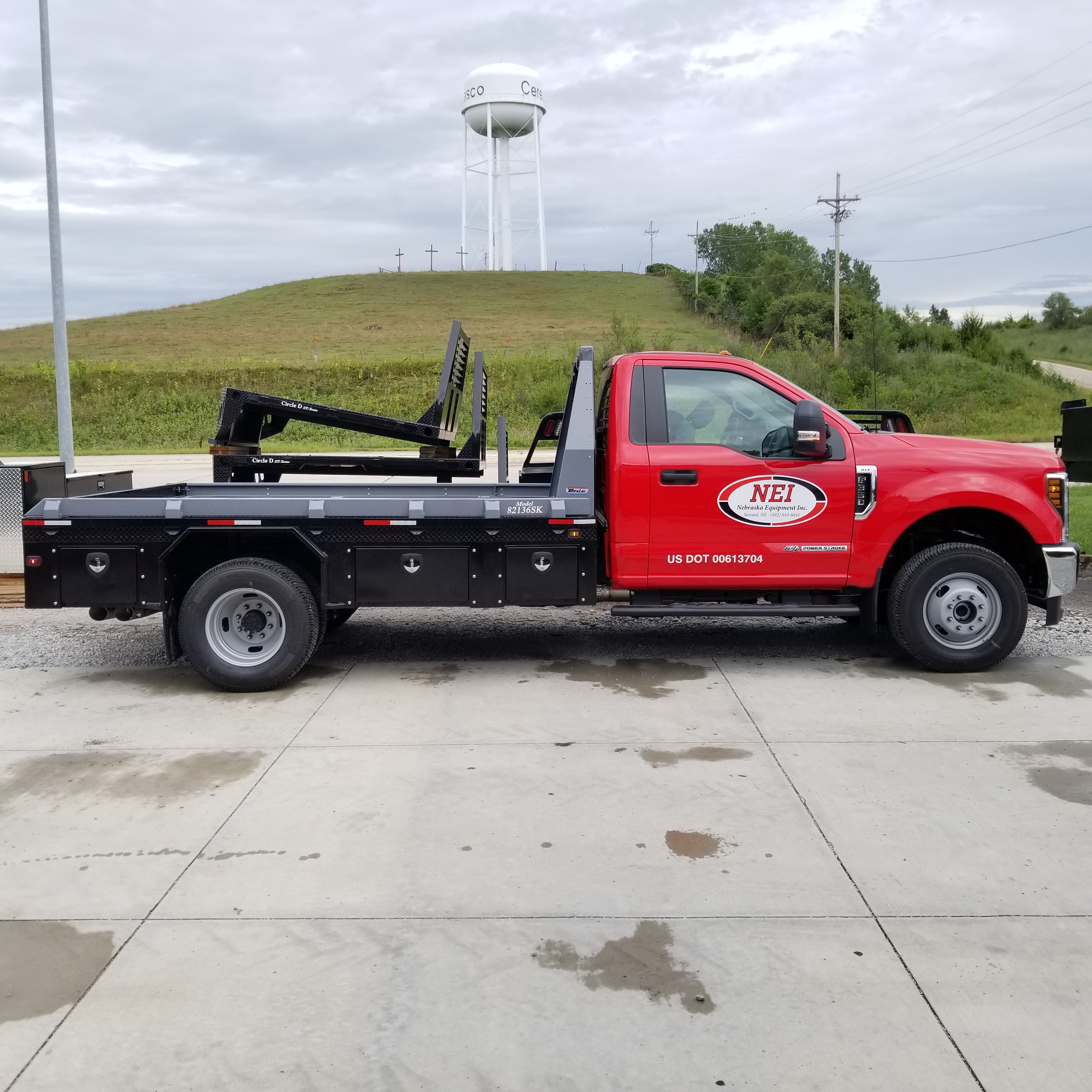 Flatbeds Klute Truck and Trailer in Bradshaw, Ceresco, and