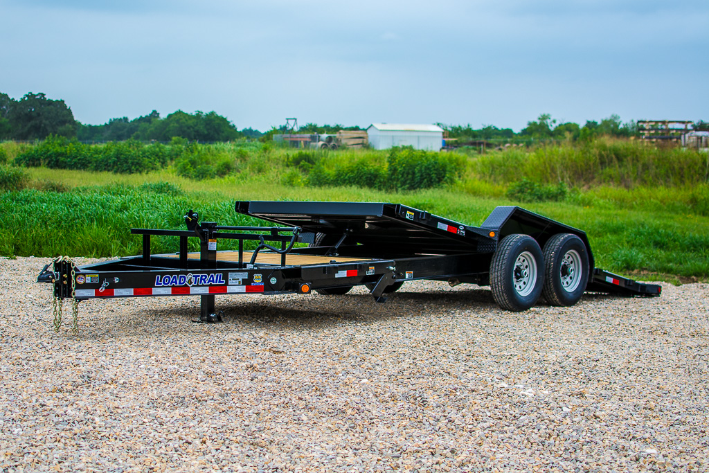 Home M&M Trailers in NE Shop Dump, Flatbed and Enclosed and