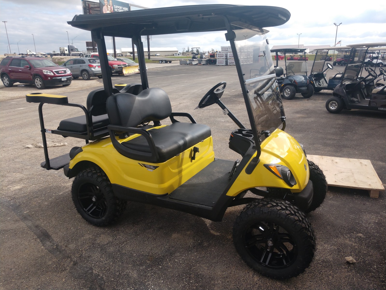 Customized Carts !! Snow plows and Golf Cars in Decorah IA