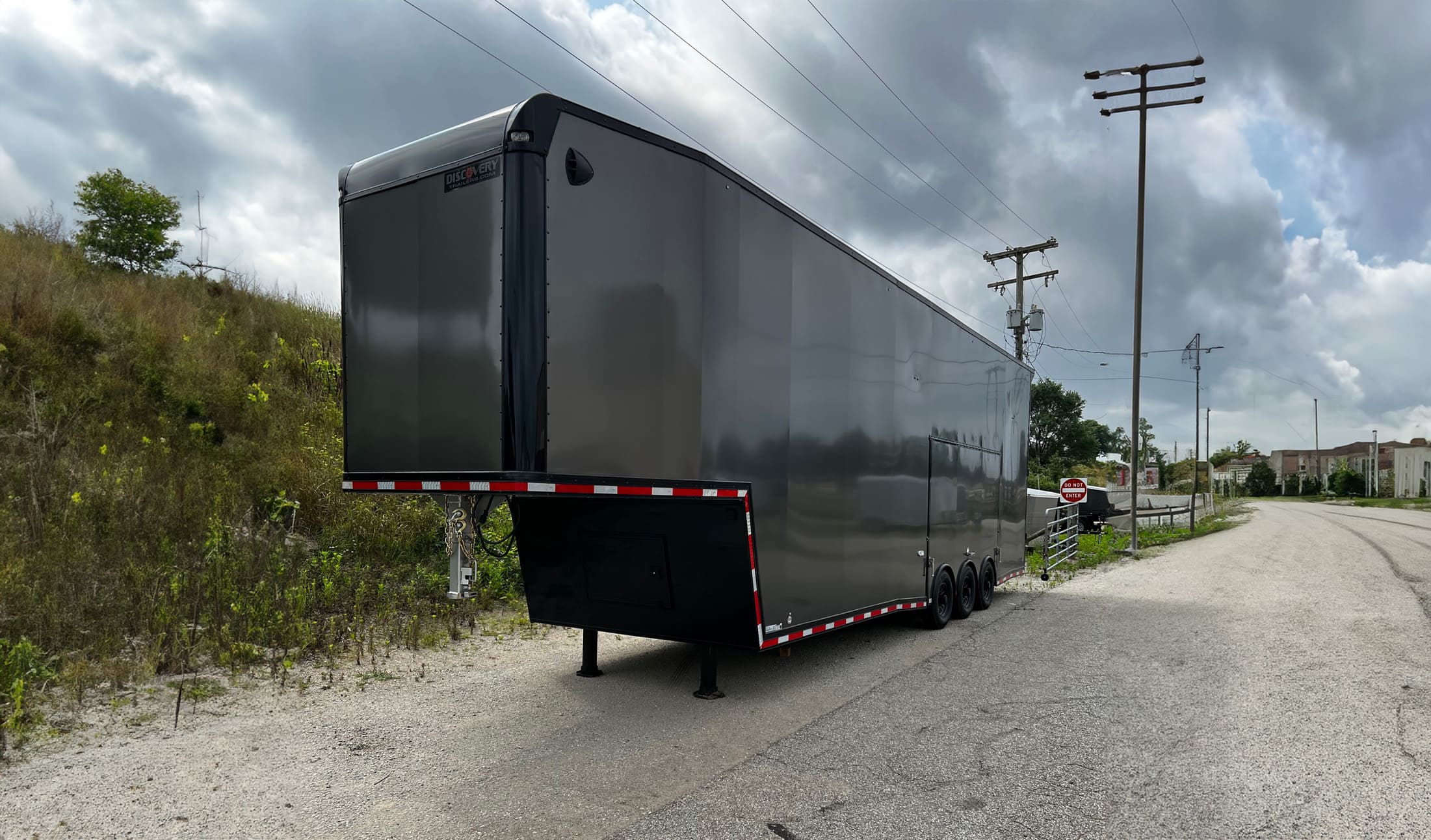 Home Trailers Midwest in Indiana Enclosed Trailers and Flatbed Equipment Trailers in Elkhart IN