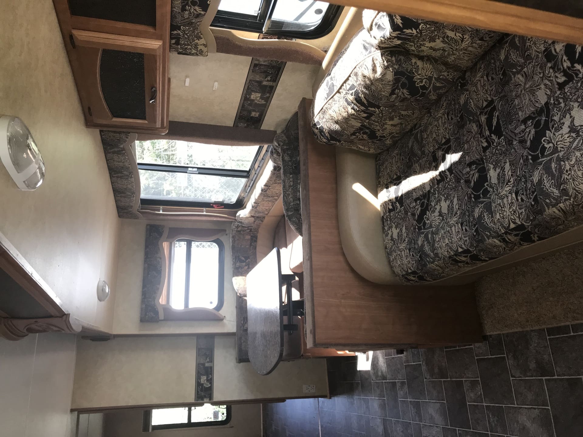 7TRACER TT 34' Sleeps 10, 2 Slides, 3150BHD Outside Kitchen Sun and