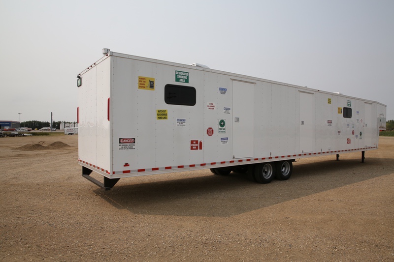 8.5x50 Tower Rig Dog House Visto's Trailer Sales Trailers for Sale