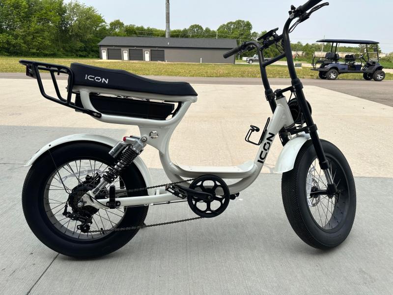 2023 ICON Electric EBIKE EB01! Loaded and Ready to ride!! Let this high powered and comfortable EBIKE take you right in to Summer!  meLHOKla7clb