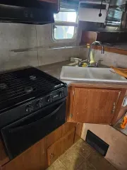 used Truck Bed Campers Sun Valley  for sale, in Longmont, CO Thumbnail 9