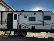 used Travel Trailers Winnebago  for sale, in Longmont, CO Thumbnail 6