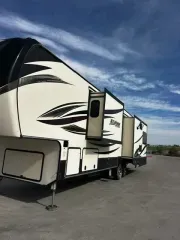 used Fifth Wheel Trailers Keystone RV  for sale, in Longmont, CO Thumbnail 4