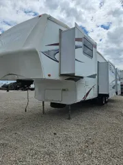 used Fifth Wheel Trailers CrossRoads RV  for sale, in Longmont, CO Thumbnail 3