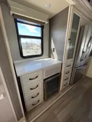 used Fifth Wheel Trailers Vanleigh RV  for sale, in Longmont, CO Thumbnail 7