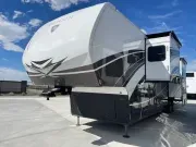 used Fifth Wheel Trailers Vanleigh RV  for sale, in Longmont, CO Thumbnail 2