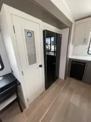 new Fifth Wheel Trailers East To West  for sale, in Longmont, CO Thumbnail 9