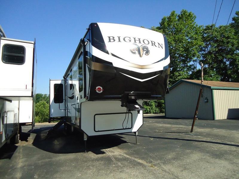 2021 Heartland Bighorn 3300 DL 2021 Heartland Bighorn 3300 DL
