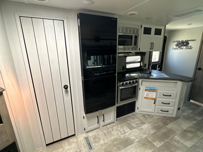 2024 Palomino 28BHSS Puma Travel Trailer Brooks Camper Sales in
