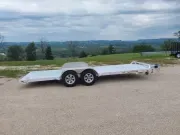 2023 Aluma 8220H 