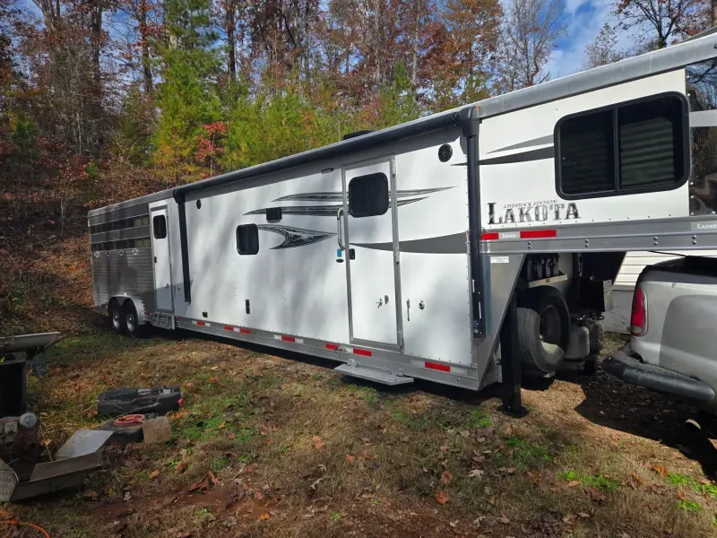 used Stock / Stock Combo Trailers Lakota  for sale, in Cleveland, GA Thumbnail 5