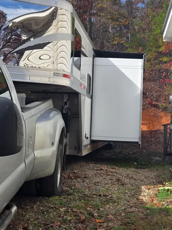 used Stock / Stock Combo Trailers Lakota  for sale, in Cleveland, GA Thumbnail 4
