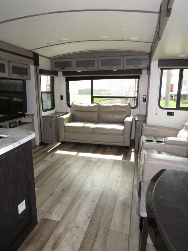 used Travel Trailers Keystone RV Outback Ultra Lite for sale, in Albany, OR Thumbnail 9