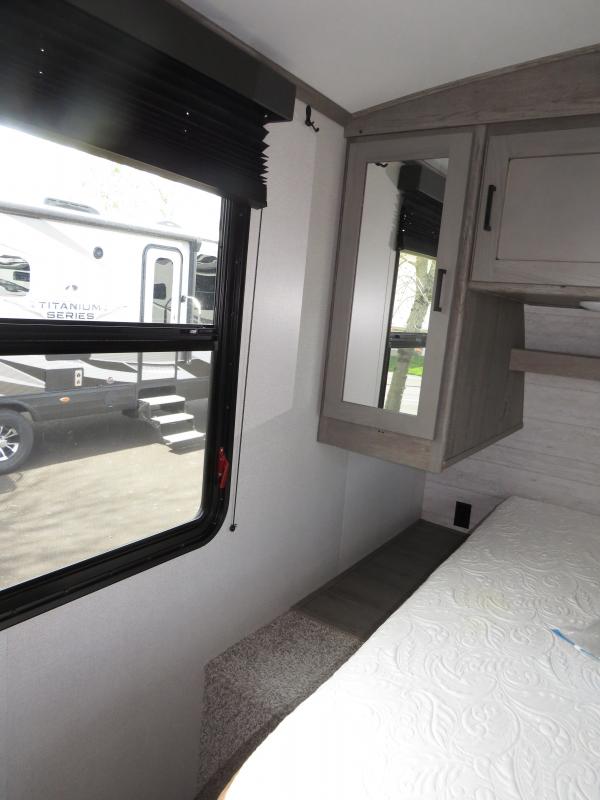 used Travel Trailers Keystone RV Outback Ultra Lite for sale, in Albany, OR Thumbnail 16
