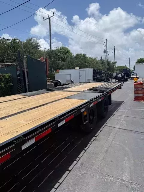 new Equipment / Flatbed Trailers Diamond C Trailers  for sale, in Miami, FL Thumbnail 8