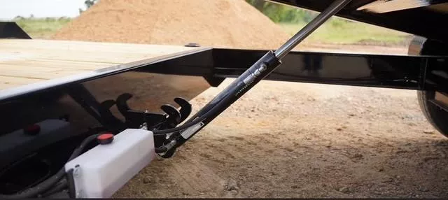 new Equipment / Flatbed Trailers Diamond C Trailers  for sale, in Miami, FL Thumbnail 3