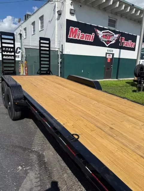 new Equipment / Flatbed Trailers Diamond C Trailers  for sale, in Miami, FL Thumbnail 4