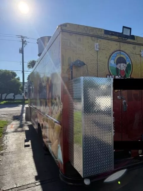 used Vending / Concession Trailers Chevrolet  for sale, in Miami, FL Thumbnail 4