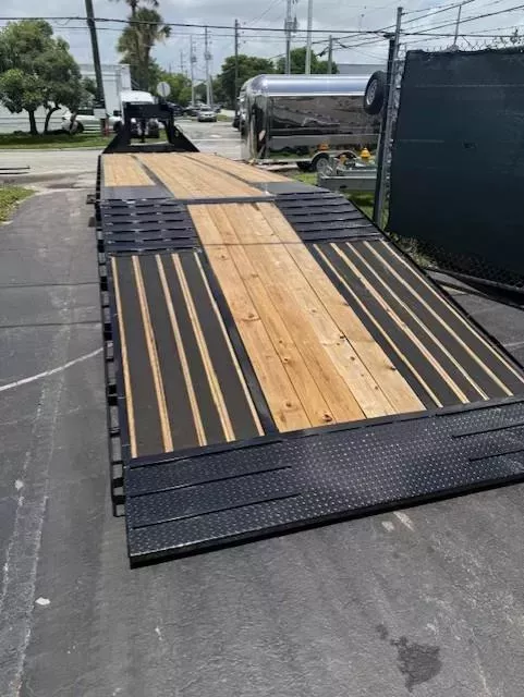 new Equipment / Flatbed Trailers Diamond C Trailers  for sale, in Miami, FL Thumbnail 14