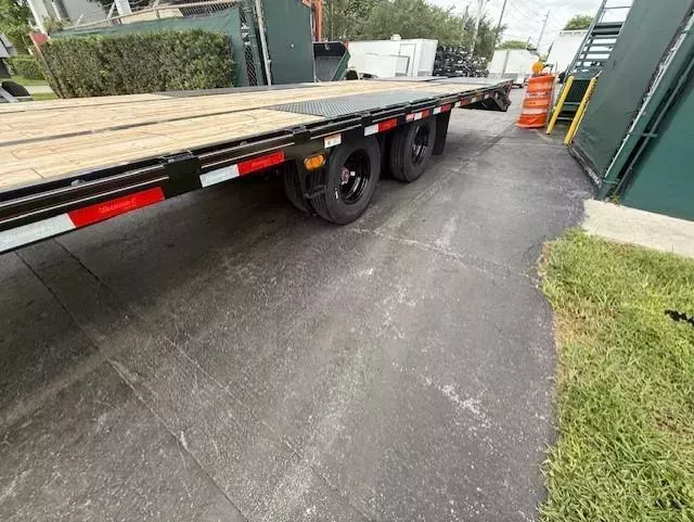 new Equipment / Flatbed Trailers Diamond C Trailers  for sale, in Miami, FL Thumbnail 6