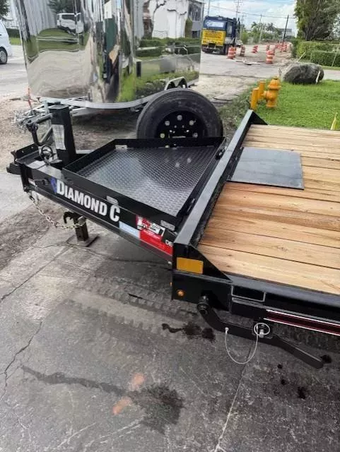 new Equipment / Flatbed Trailers Diamond C Trailers  for sale, in Miami, FL Thumbnail 10