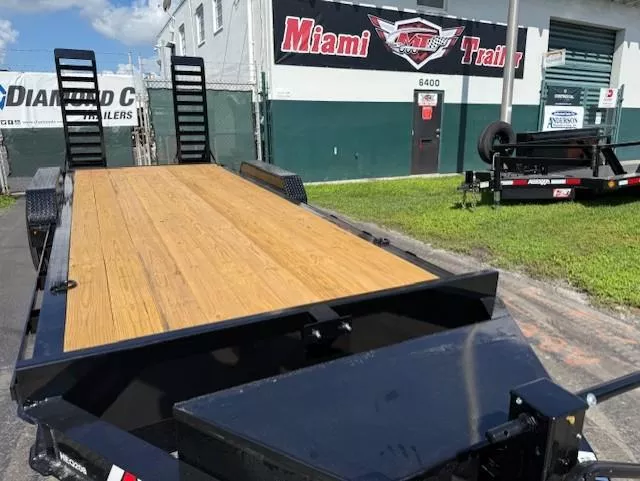 new Equipment / Flatbed Trailers Diamond C Trailers  for sale, in Miami, FL Thumbnail 3
