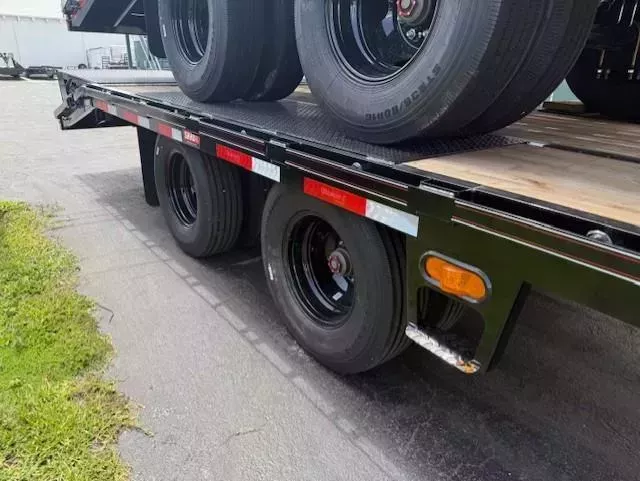 new Equipment / Flatbed Trailers Diamond C Trailers  for sale, in Miami, FL Thumbnail 8