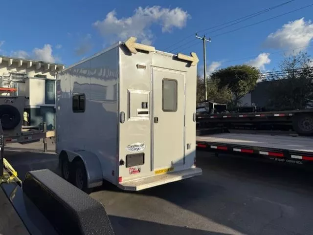 used Office / Fiber Optic Trailers Forest River  for sale, in Miami, FL Thumbnail 6