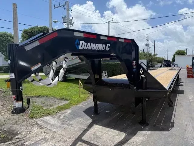 new Equipment / Flatbed Trailers Diamond C Trailers  for sale, in Miami, FL Thumbnail 2