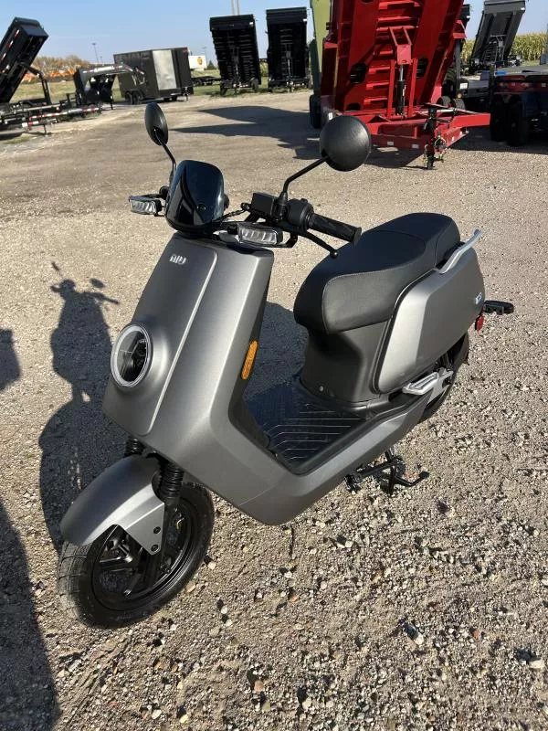 2023 Genuine Scooters NQi Sport Standard Electric Scooter