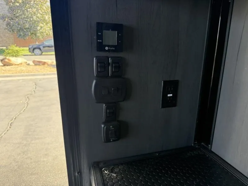 new Toy Haulers Raynger  for sale, in Draper, UT Thumbnail 77