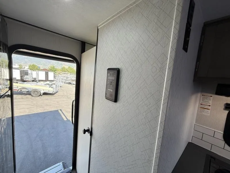 new Travel Trailers TrailManor  for sale, in Draper, UT Thumbnail 78