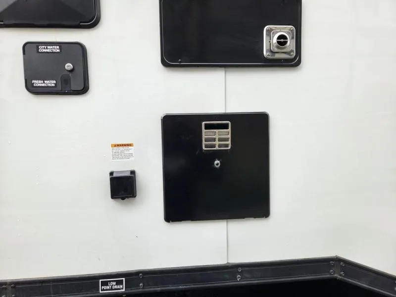 used Other Trailers Stealth Trailers  for sale, in Draper, UT Thumbnail 36