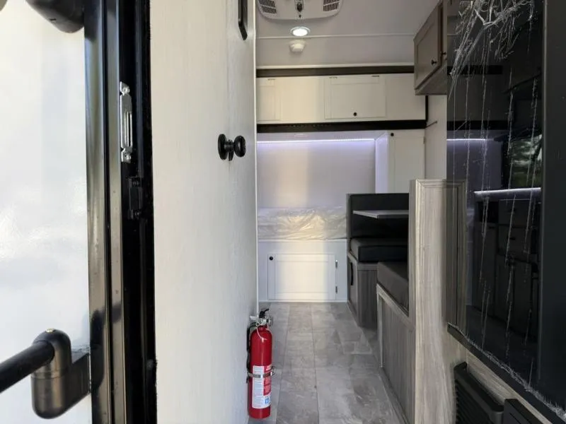 new Travel Trailers TrailManor  for sale, in Draper, UT Thumbnail 48