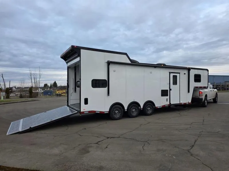 2026 Raynger 8.5x32 Raynger Torrent Gooseneck Toy Hauler Trails 